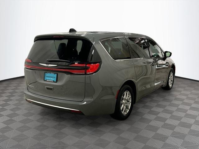 new 2025 Chrysler Pacifica car, priced at $42,920