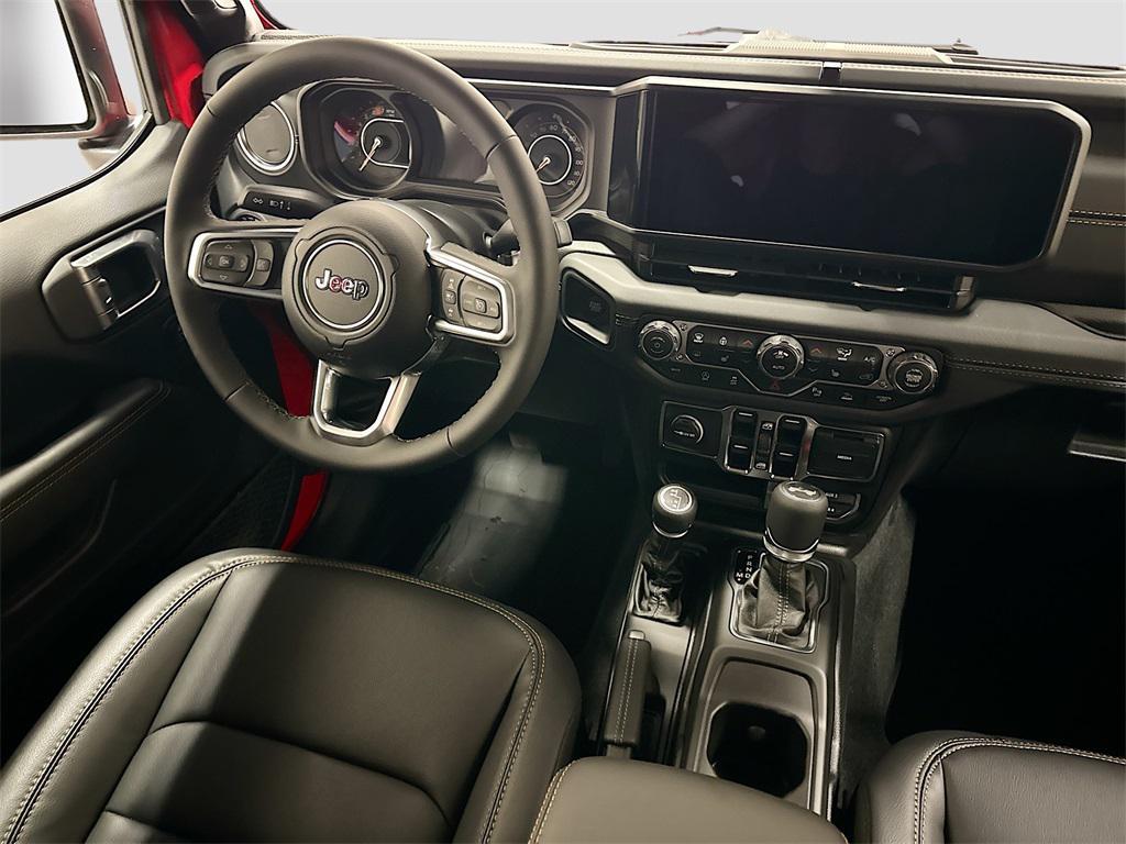 new 2025 Jeep Wrangler car, priced at $51,058