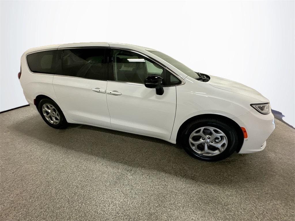 new 2024 Chrysler Pacifica car, priced at $43,456
