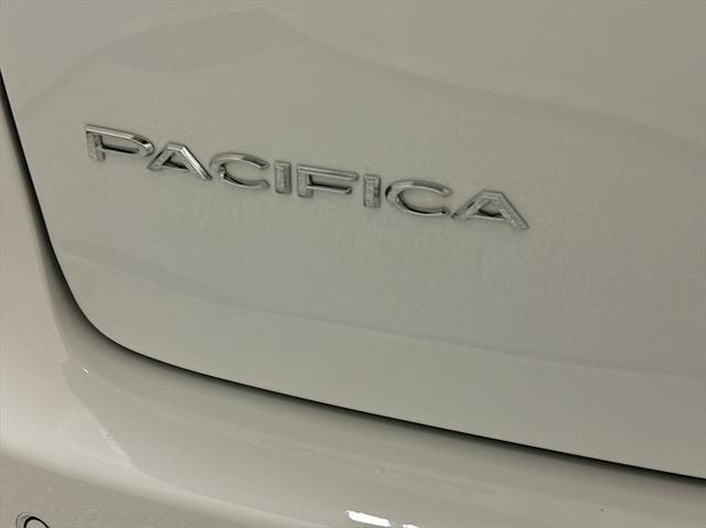 new 2024 Chrysler Pacifica car, priced at $45,231