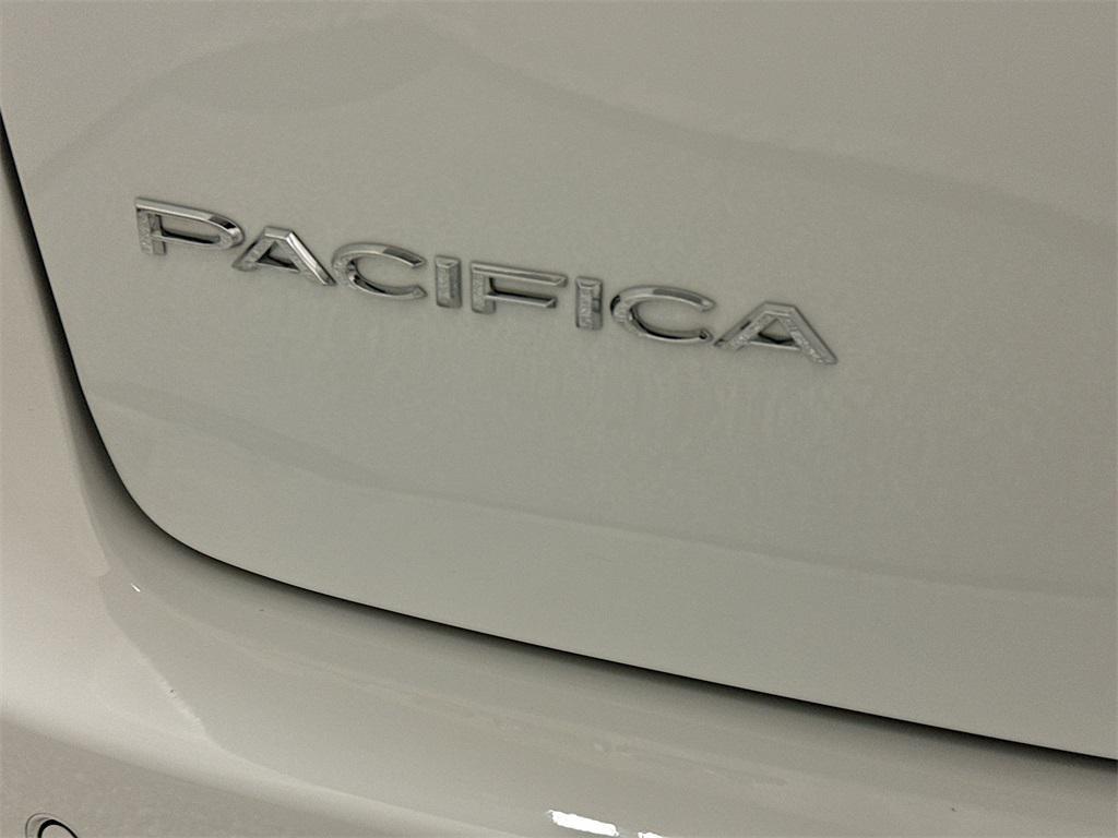 new 2024 Chrysler Pacifica car, priced at $43,456