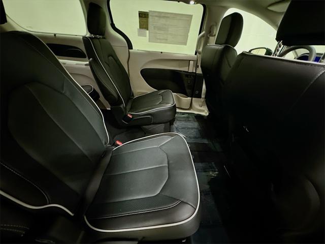new 2024 Chrysler Pacifica car, priced at $47,218