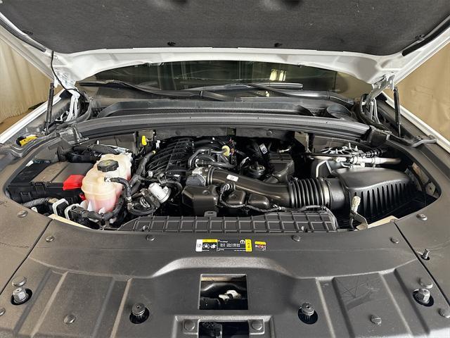used 2024 Jeep Grand Cherokee car, priced at $37,422