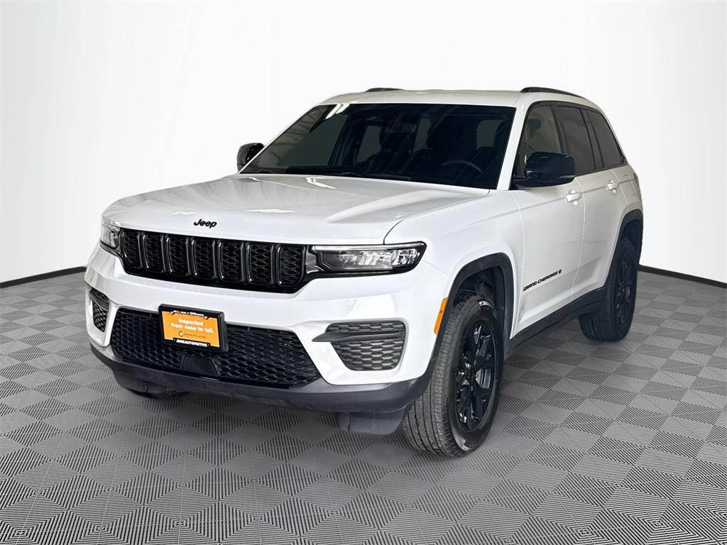 used 2024 Jeep Grand Cherokee car, priced at $32,992