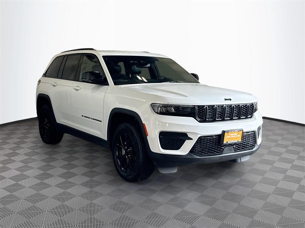 used 2024 Jeep Grand Cherokee car, priced at $32,992