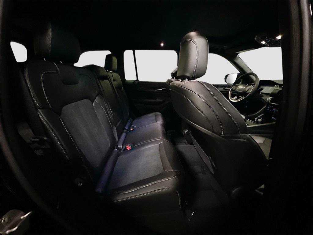 used 2025 Jeep Grand Cherokee car, priced at $38,992