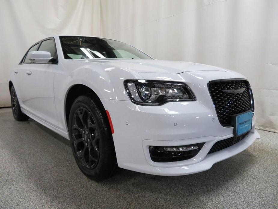 new 2023 Chrysler 300 car, priced at $42,072