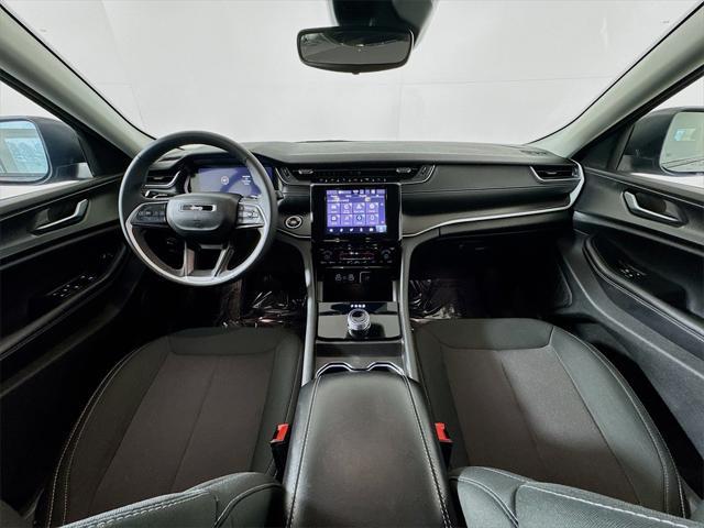 used 2024 Jeep Grand Cherokee car, priced at $31,497