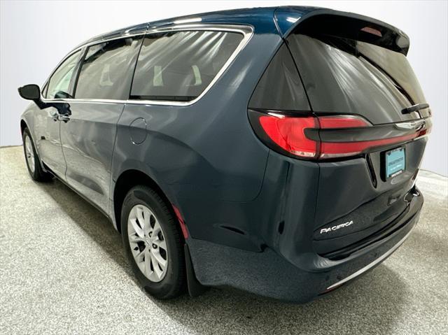 new 2024 Chrysler Pacifica car, priced at $47,165