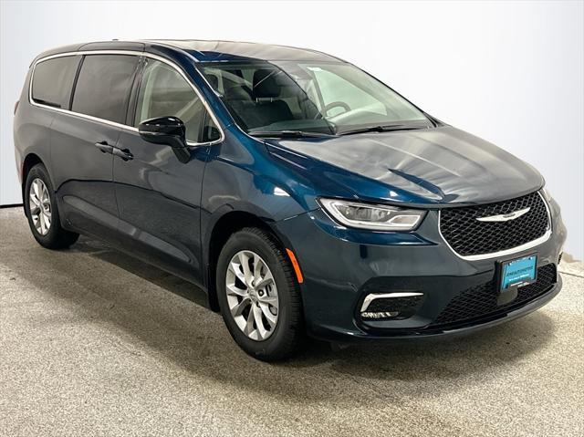 new 2024 Chrysler Pacifica car, priced at $47,165