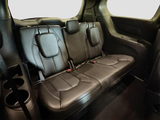 new 2025 Chrysler Pacifica car, priced at $45,336