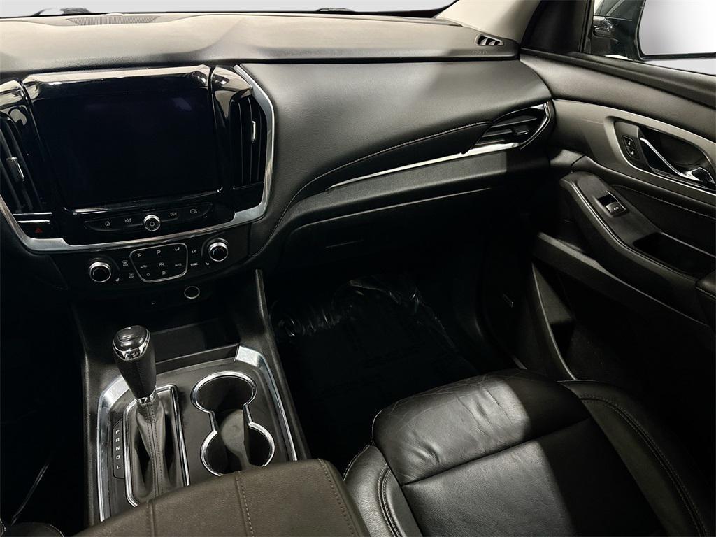 used 2018 Chevrolet Traverse car, priced at $16,997