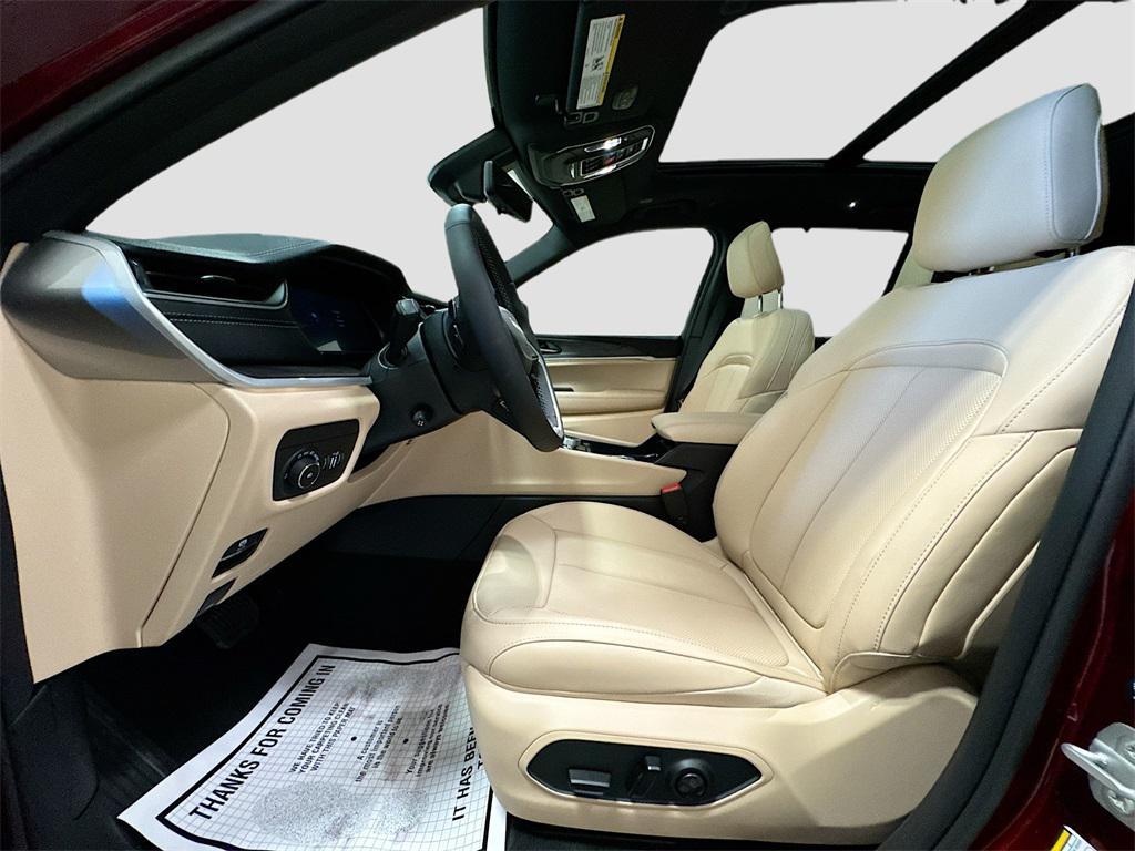 new 2025 Jeep Grand Cherokee car, priced at $47,851