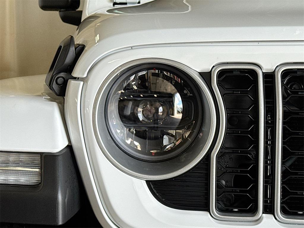 new 2025 Jeep Wrangler car, priced at $50,371