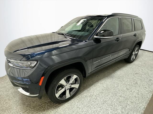 new 2024 Jeep Grand Cherokee L car, priced at $51,437