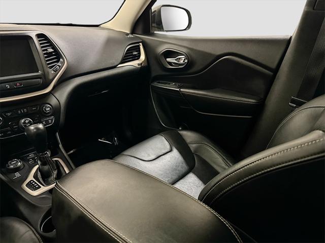 used 2015 Jeep Cherokee car, priced at $11,992