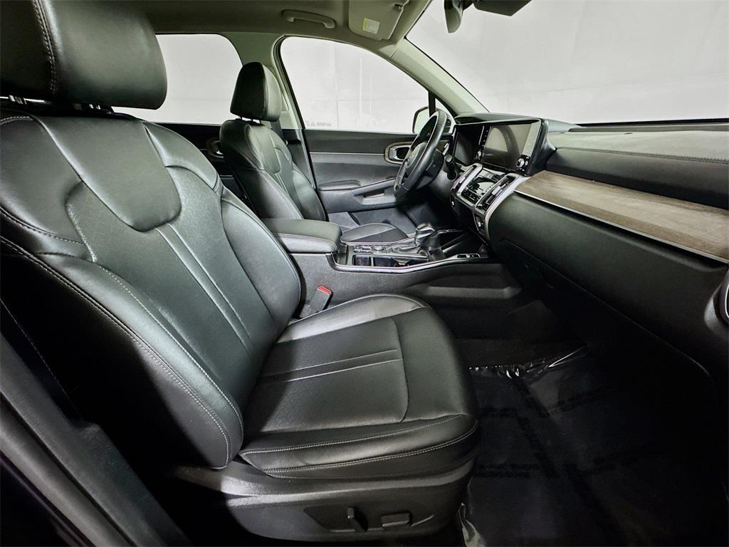used 2023 Kia Sorento car, priced at $30,492
