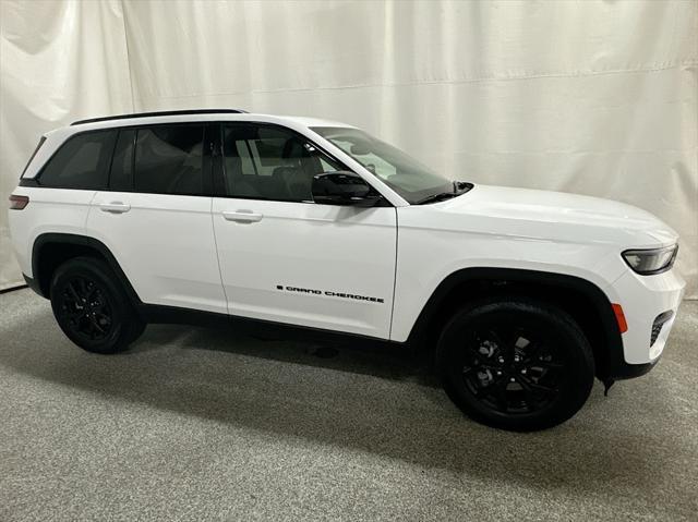 new 2025 Jeep Grand Cherokee car, priced at $44,430