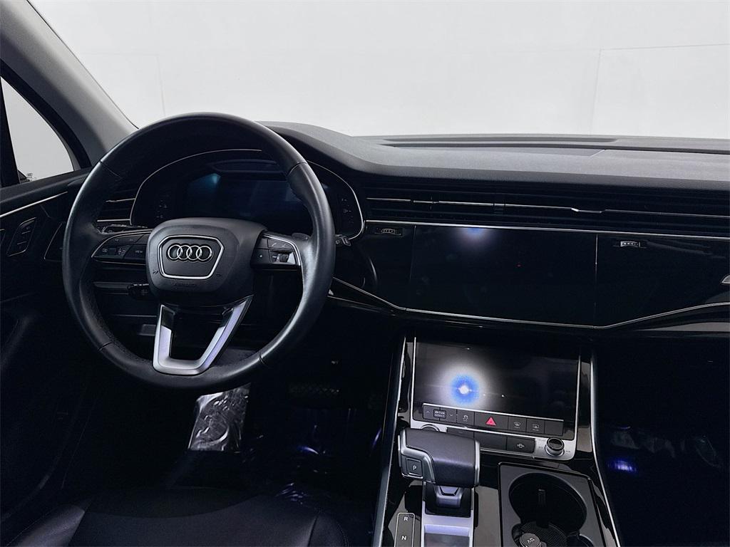 used 2022 Audi Q7 car, priced at $27,998