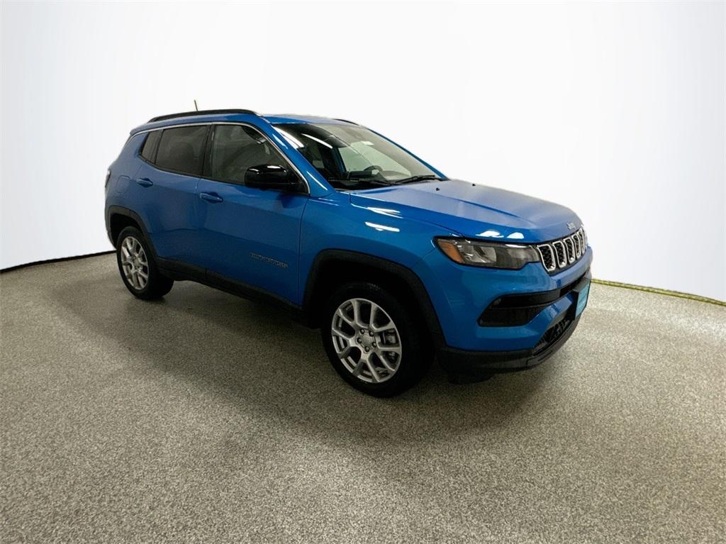 new 2024 Jeep Compass car, priced at $31,935