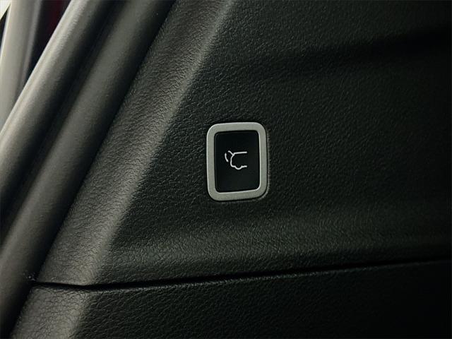 new 2025 Chrysler Voyager car, priced at $40,783