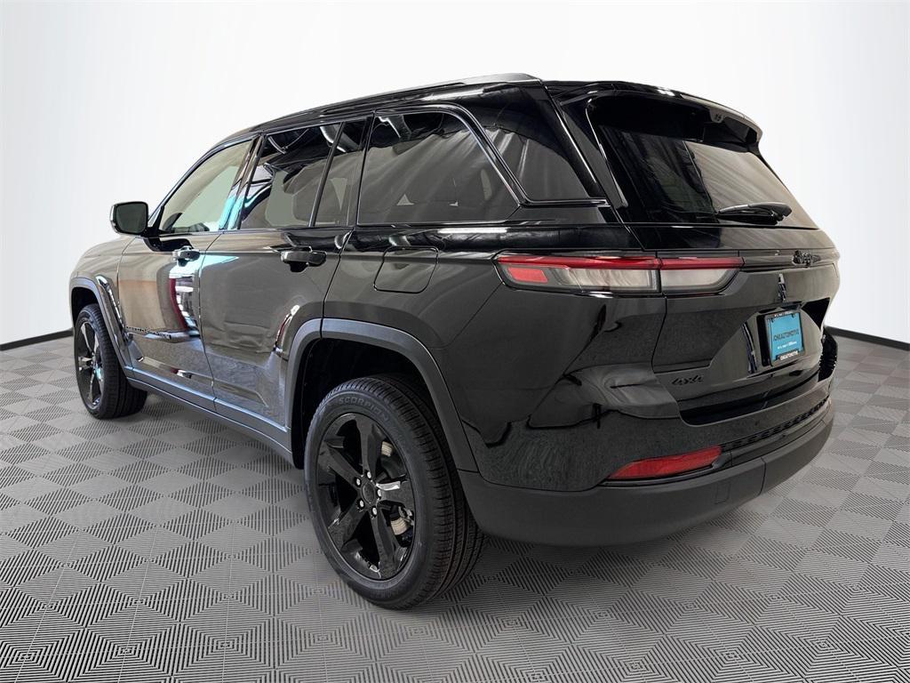 new 2025 Jeep Grand Cherokee car, priced at $50,222