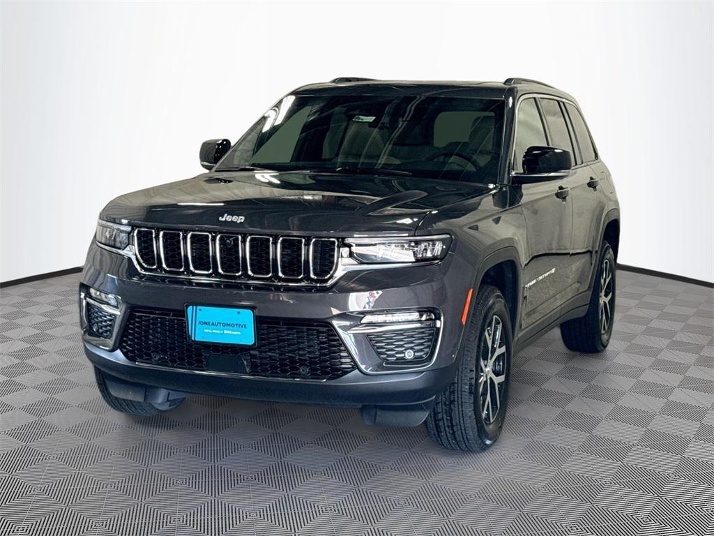new 2025 Jeep Grand Cherokee car, priced at $43,726