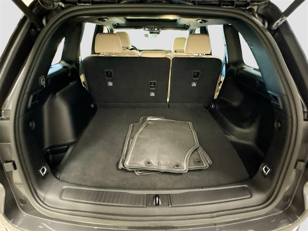new 2025 Jeep Grand Cherokee car, priced at $43,726