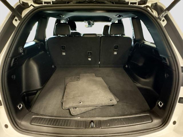 used 2024 Jeep Grand Cherokee car, priced at $36,992