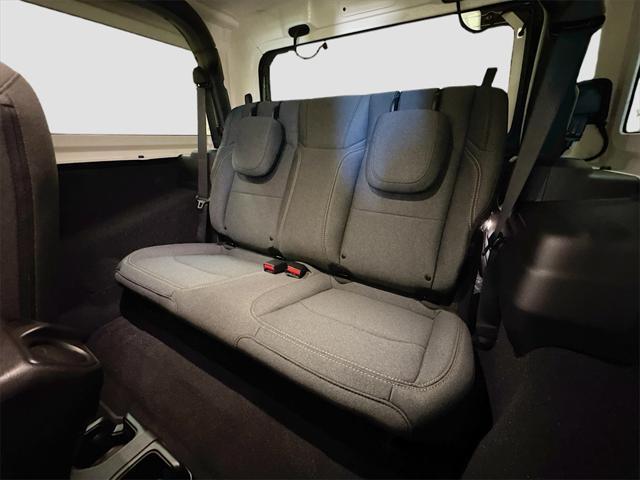 new 2025 Jeep Wrangler car, priced at $40,921
