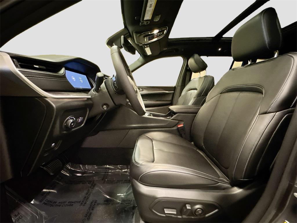 new 2025 Jeep Grand Cherokee car, priced at $47,283
