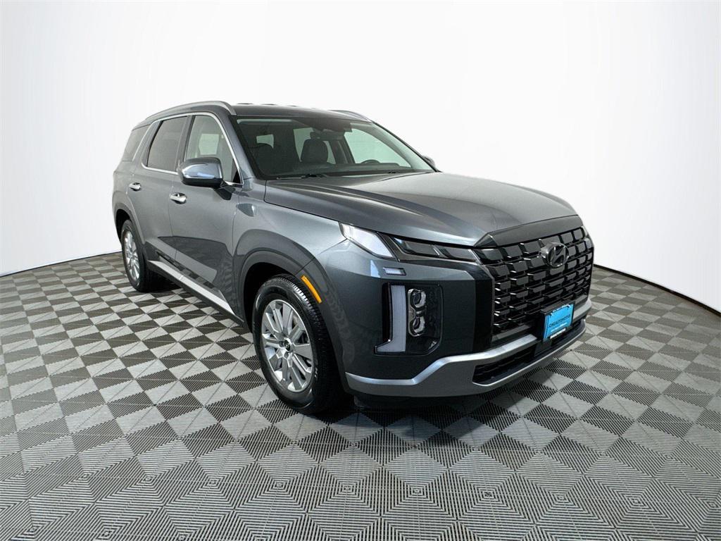used 2024 Hyundai Palisade car, priced at $33,422