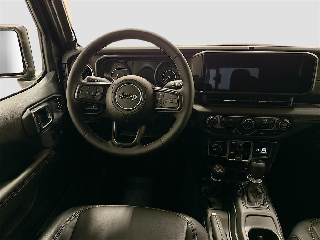 new 2025 Jeep Gladiator car, priced at $47,900