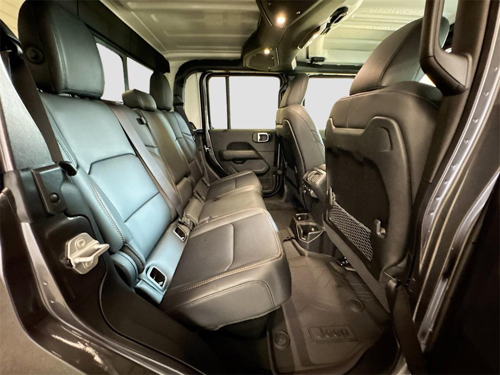 new 2025 Jeep Gladiator car, priced at $47,900