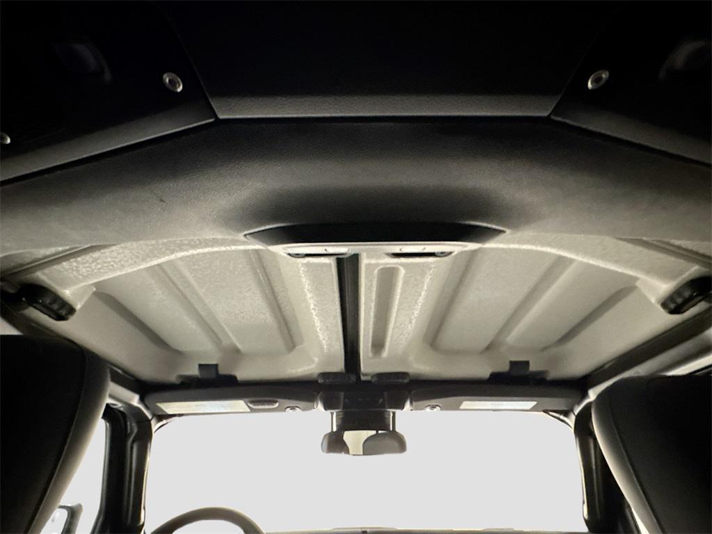 new 2025 Jeep Gladiator car, priced at $47,900
