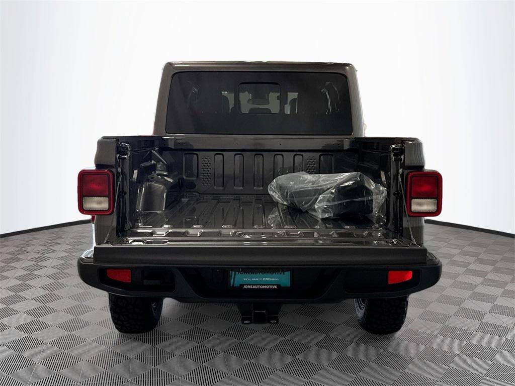 new 2025 Jeep Gladiator car, priced at $47,900