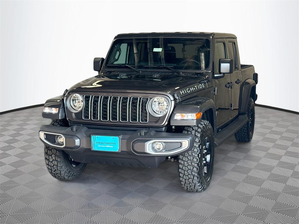 new 2025 Jeep Gladiator car, priced at $47,900