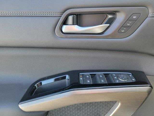 new 2025 Nissan Pathfinder car, priced at $42,085