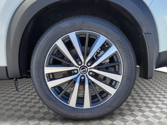 new 2025 Nissan Pathfinder car, priced at $41,580