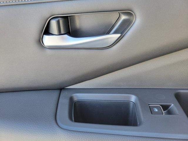 new 2025 Nissan Pathfinder car, priced at $41,360