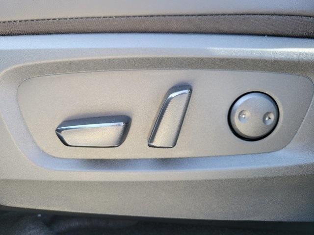 new 2025 Nissan Pathfinder car, priced at $41,360