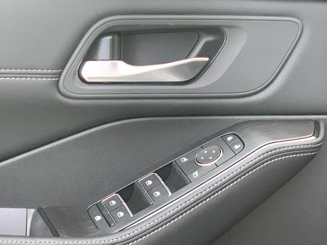 new 2025 Nissan Rogue car, priced at $33,613