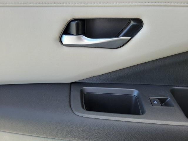 new 2025 Nissan Pathfinder car, priced at $34,040