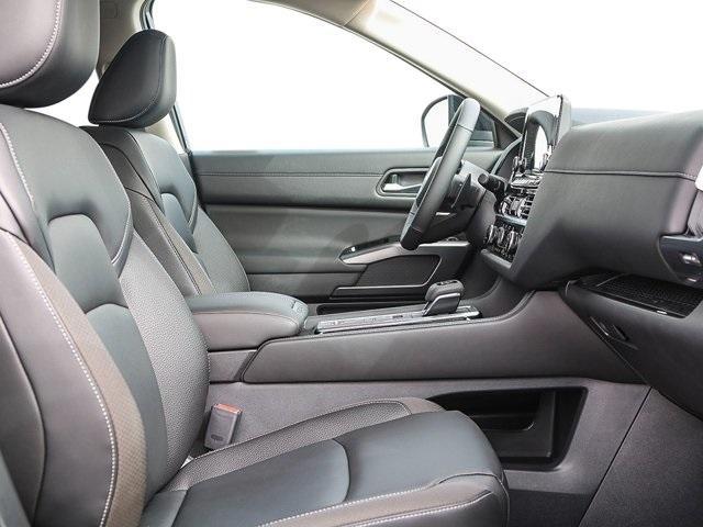 new 2025 Nissan Pathfinder car, priced at $34,875