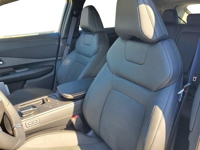new 2025 Nissan ARIYA car, priced at $39,953