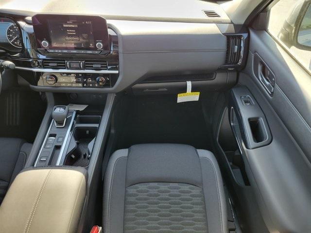 new 2025 Nissan Pathfinder car, priced at $40,070