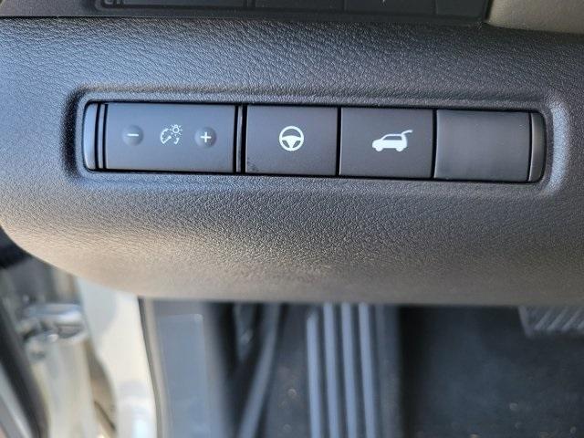 new 2025 Nissan Pathfinder car, priced at $38,221