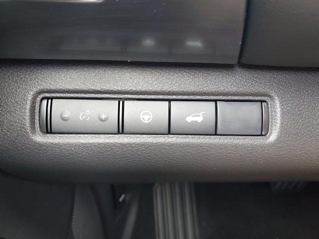 new 2025 Nissan Pathfinder car, priced at $39,744