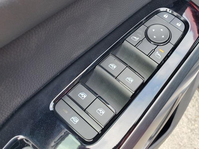new 2025 Nissan Pathfinder car, priced at $39,744