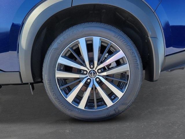 new 2025 Nissan Pathfinder car, priced at $46,589